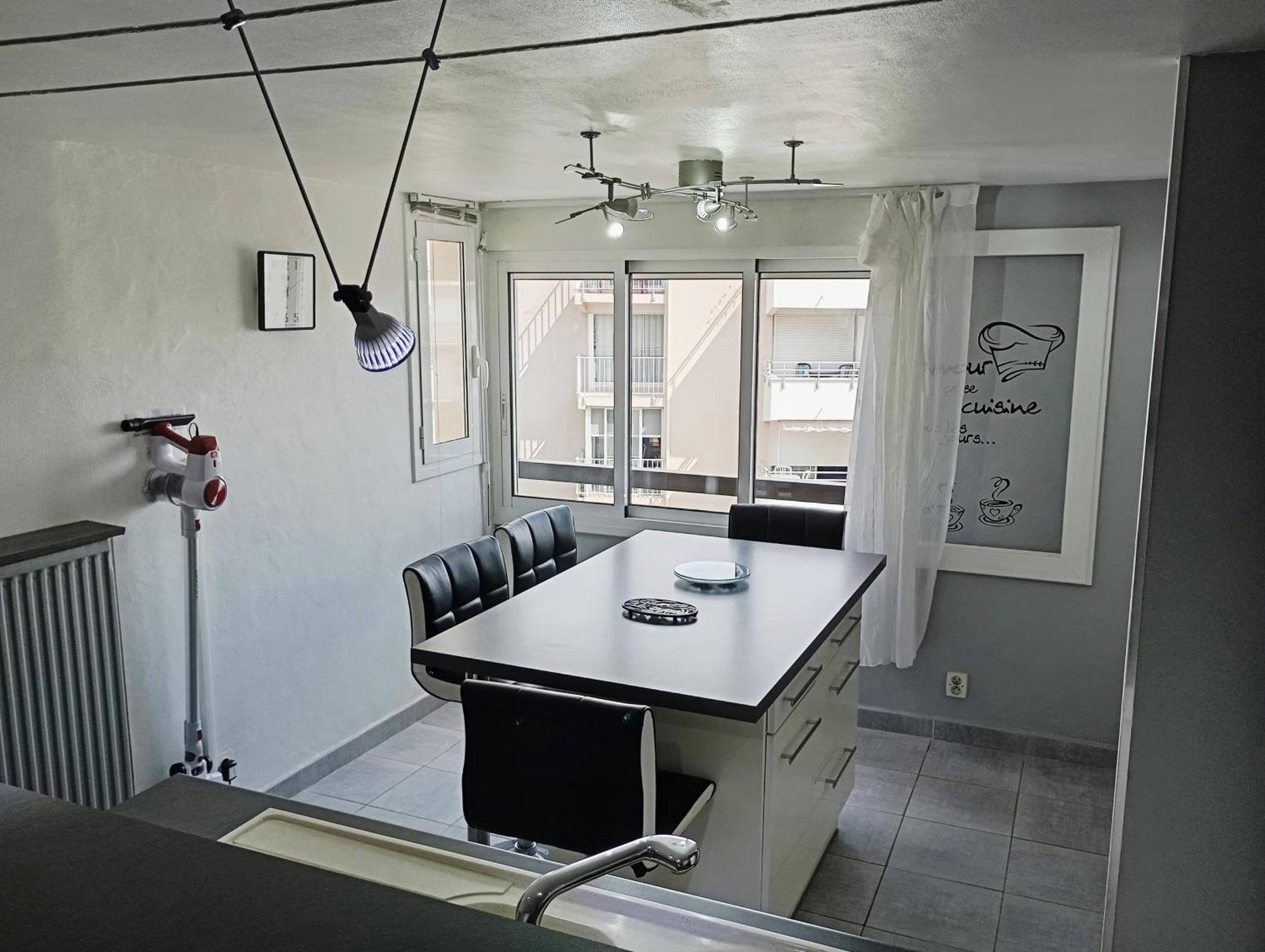Grand Appartement Proche Port Et Plages, 6 A 8 Pers, 3 Chambres, Climatise Agde Exteriér fotografie